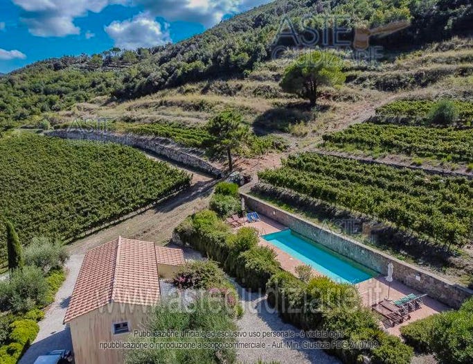 Casa con 6 locali in vendita in Via Valle di Lazzaro, Portoferraio