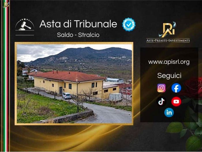Appartamento quadrilocale in vendita in Via Valle S Andrea, Centro, Montecorvino Rovella