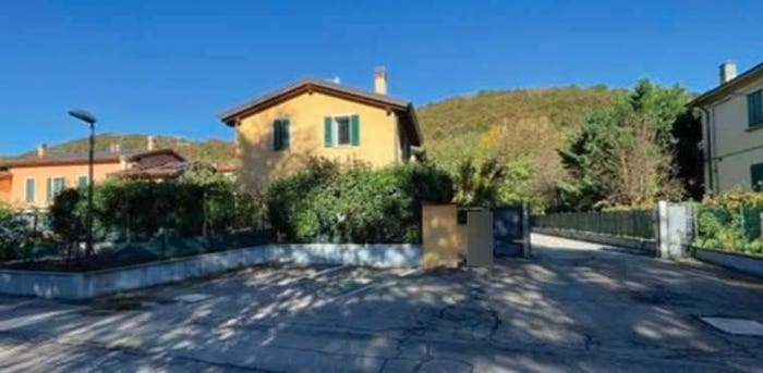Appartamento con 5 locali in vendita in Via Gastone Rossi, Marzabotto