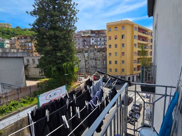 Appartamento bilocale in vendita in Via Consalvo, Fuorigrotta, Napoli