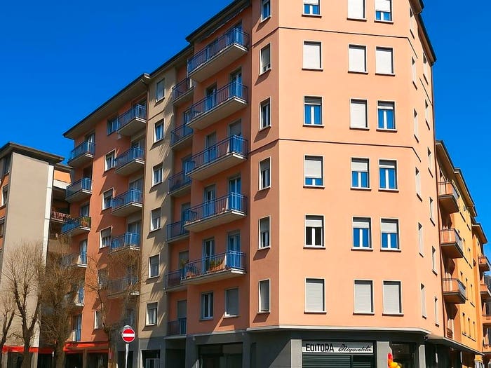 Appartamento quadrilocale in vendita in Via Leone Leoni, Borghi, Como