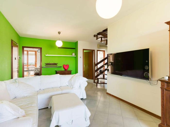Casa quadrilocale in vendita in Via Duccio di Buoninsegna, Centro, Assago