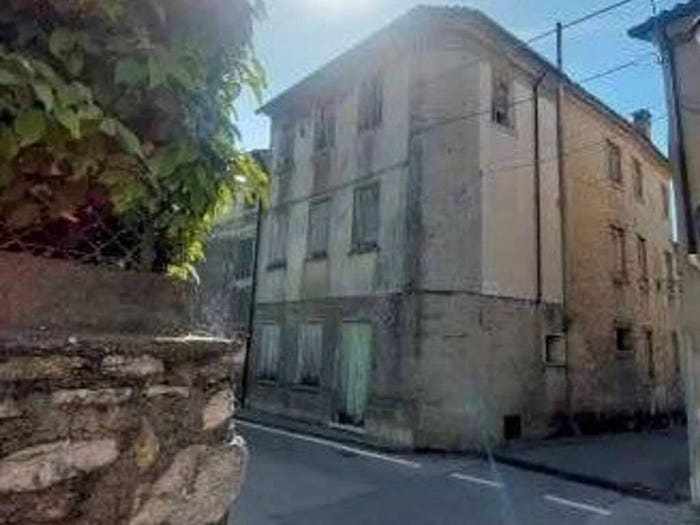 Casa con 6 locali in vendita in Via Dei Prà SNC, Centro, Farra di Soligo