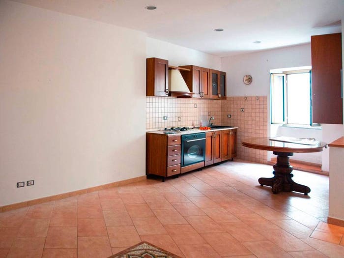 Appartamento quadrilocale in vendita in Via Gaetano Ferraioli, Centro, Priverno