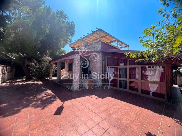 Casa quadrilocale in vendita in Via Papa Giovanni, Granelli, Pachino