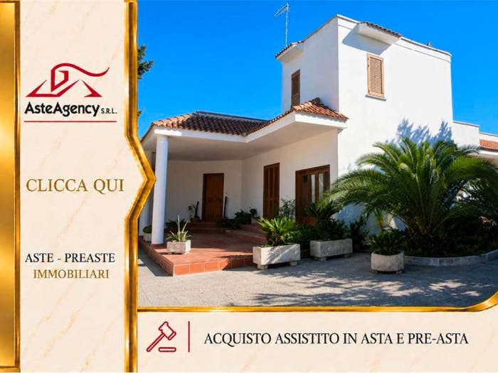 Casa con 6 locali in vendita in Via placerà, Sternatia