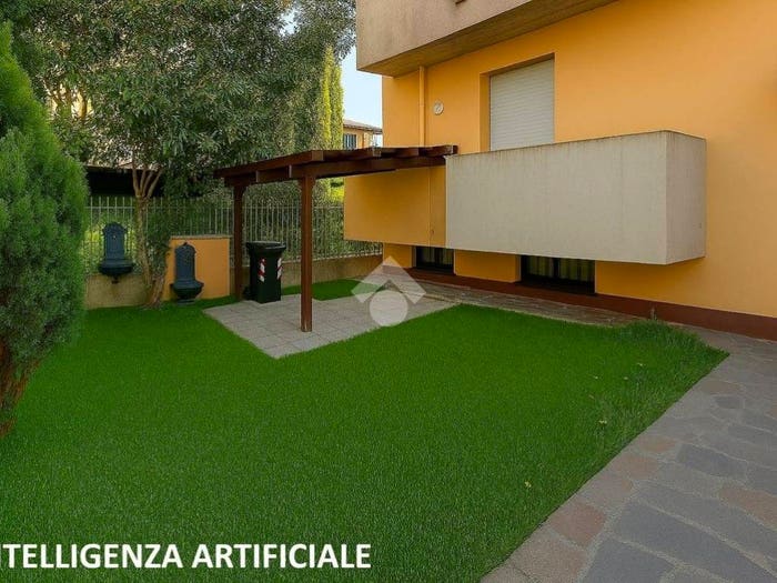 Appartamento trilocale in vendita in Via Raffaello, Centro, Medesano