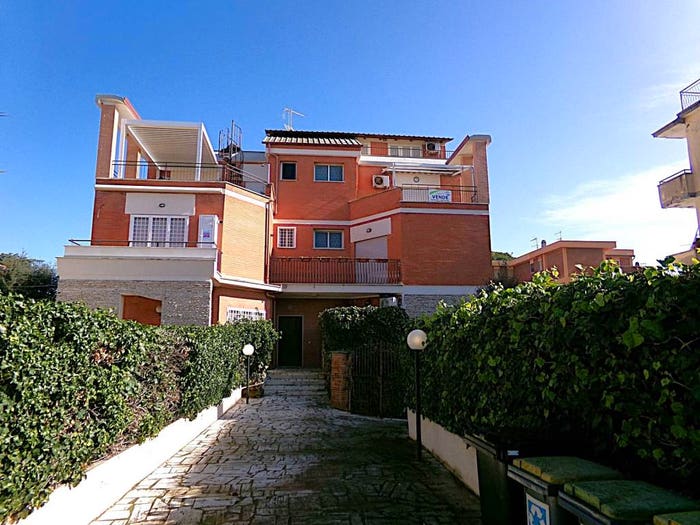 Casa quadrilocale in vendita in Corso San Francesco, Lavinio Mare, Anzio