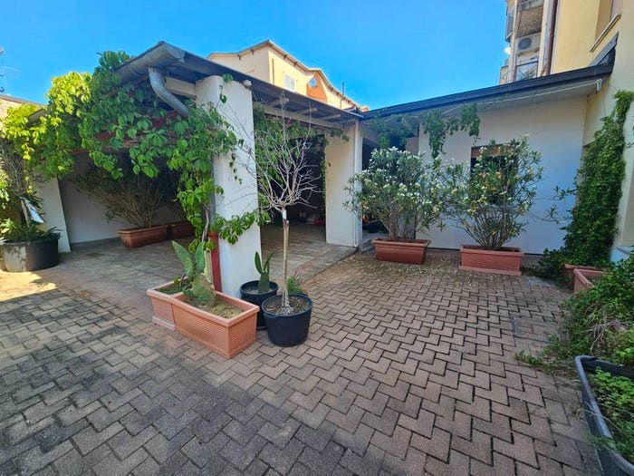 Casa con 6 locali in vendita in Via Guglielmo Marconi, Centro, Quattro Castella