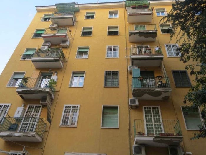 Appartamento trilocale in vendita in Via Savona, Villa Fiorelli, Roma