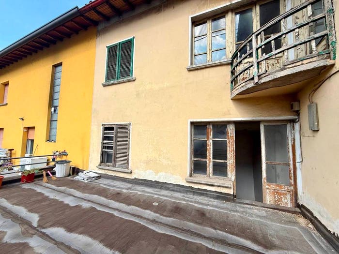 Casa con 6 locali in vendita in Via Nazionale, Casazza