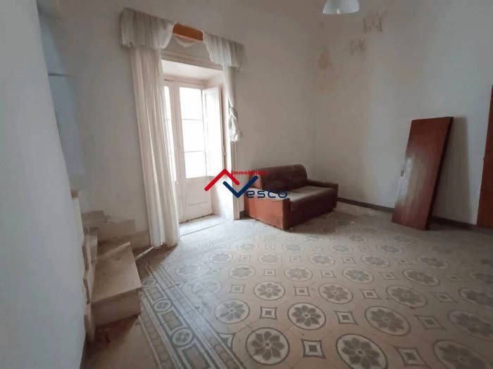 Appartamento con 6 locali in vendita in Via Francesco Crispi No Number, Centro, Alcamo