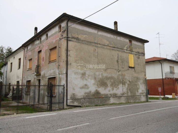 Casa con 6 locali in vendita in Via Nazionale Nord, Centro, Argenta