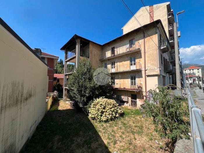 Casa con 6 locali in vendita in Via Giacomo Matteotti, Lanzo Torinese