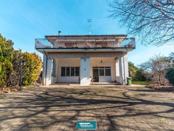 Casa con 5 locali in vendita in Via Borgomanero, Centro, Cureggio