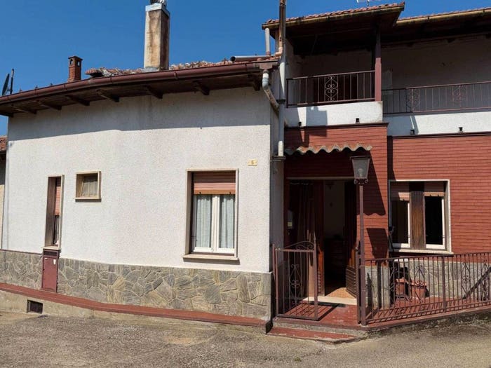 Casa trilocale in vendita in Via Silvio Gandolfo, Maranzana