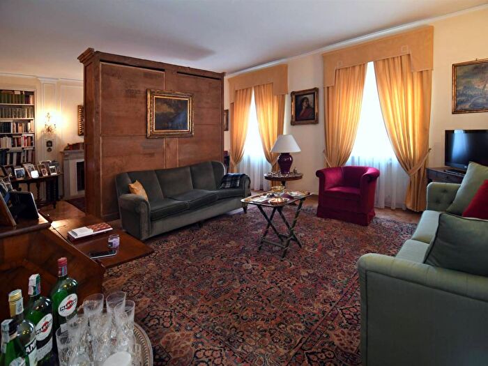 Appartamento quadrilocale in vendita in Dante Cheope, Piacenza
