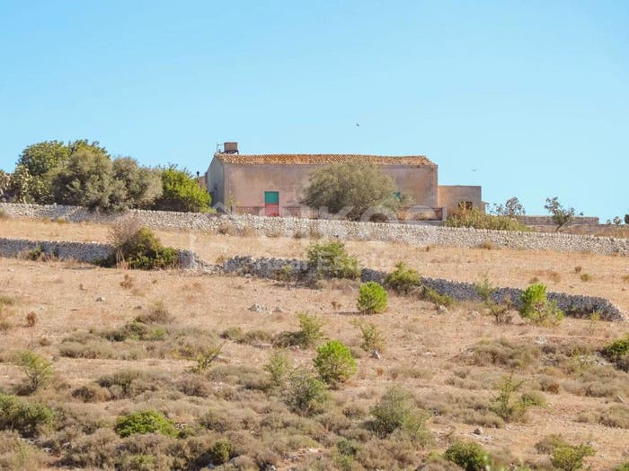 Casa con 6 locali in vendita in Cda Porcari, Noto