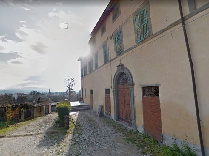 Casa con 6 locali in vendita in Via del Castello, Montecastelli, Umbertide
