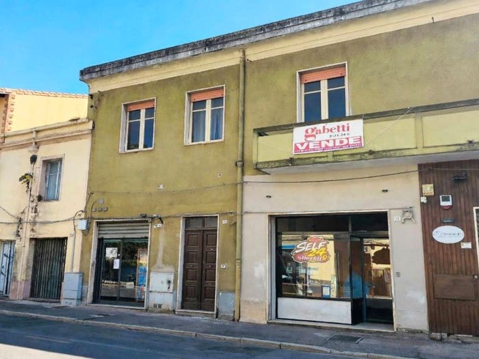 Casa trilocale in vendita in VIA THARROS, Centro, Oristano