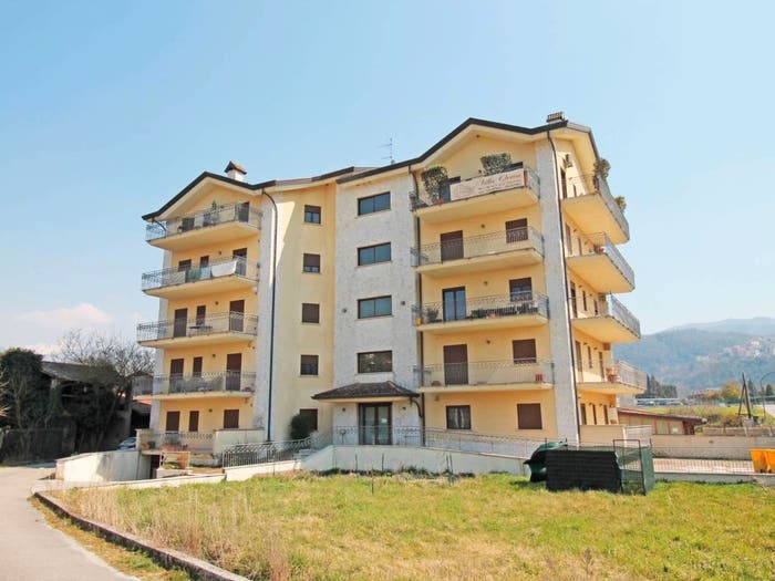 Appartamento con 5 locali in vendita in Via Villa Orrea, Atina Inferiore, Atina