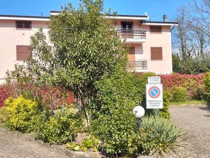 Appartamento quadrilocale in vendita in Ziona Italia, Ziona, Carro