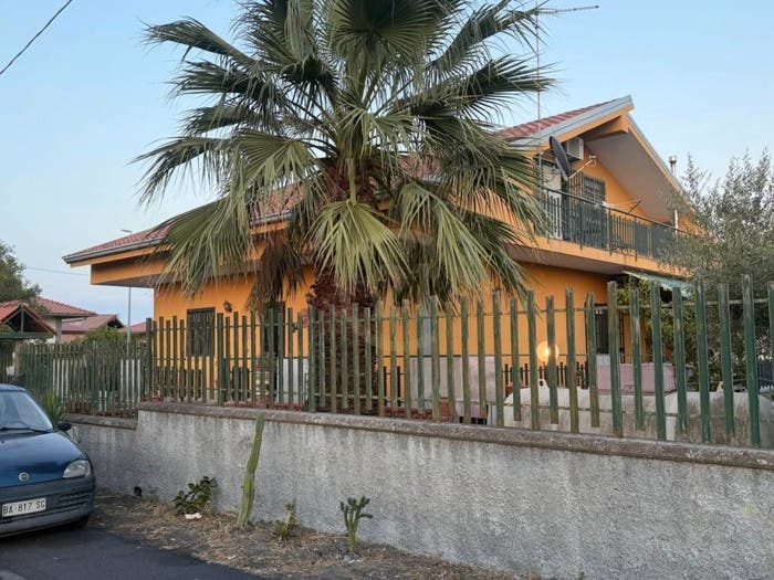Casa con 6 locali in vendita in Via del Cormorano, Villaggio Del Pino Le Ginestre, Belpasso