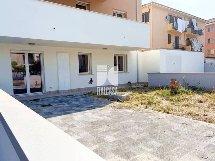 Appartamento trilocale in vendita in via Basevi, Cittadella Colle Aperto, Mantova