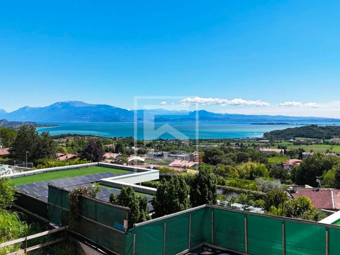 Casa con 6 locali in vendita in via Ronchi, Padenghe sul Garda