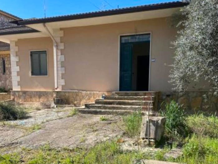 Casa con 6 locali in vendita in Via Graziella Campagna, Campobello di Licata