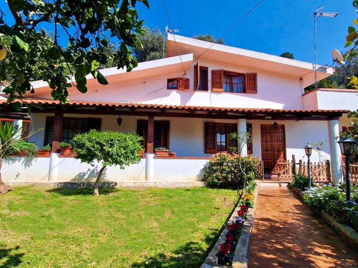 Casa con 6 locali in vendita in Contrada Scoppo, Camaro Superiore, Messina