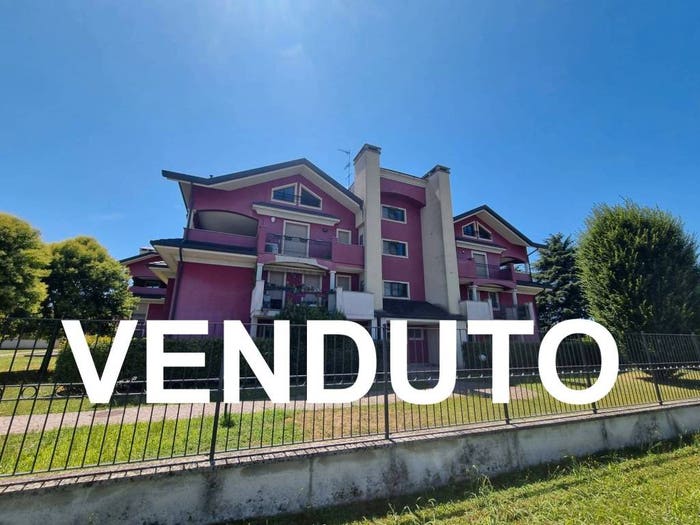 Appartamento bilocale in vendita in Via dei Fontanili, Centro, Marnate
