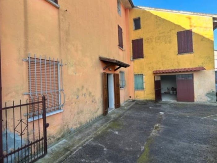 Casa con 5 locali in vendita in Strada Ca' Bianca, Solarolo, Goito