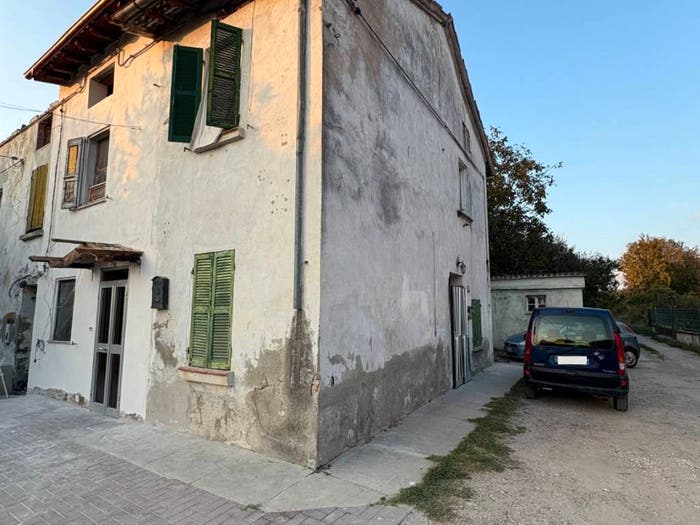 Casa bilocale in vendita in Ghiarole, Brescello