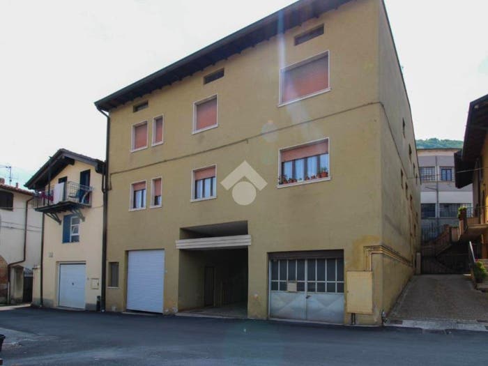 Appartamento quadrilocale in vendita in Via roma, Centro, Agnosine