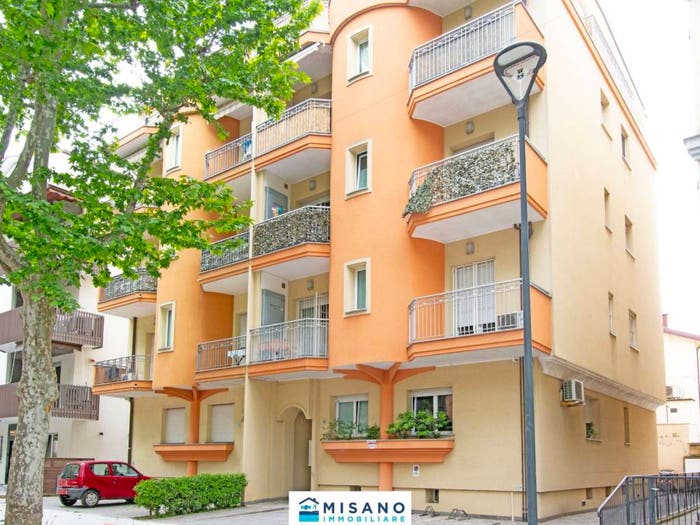 Casa quadrilocale in vendita in Via Repubblica, Centro, Misano Adriatico