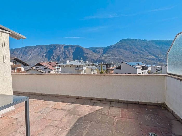 Appartamento trilocale in vendita in Nalles