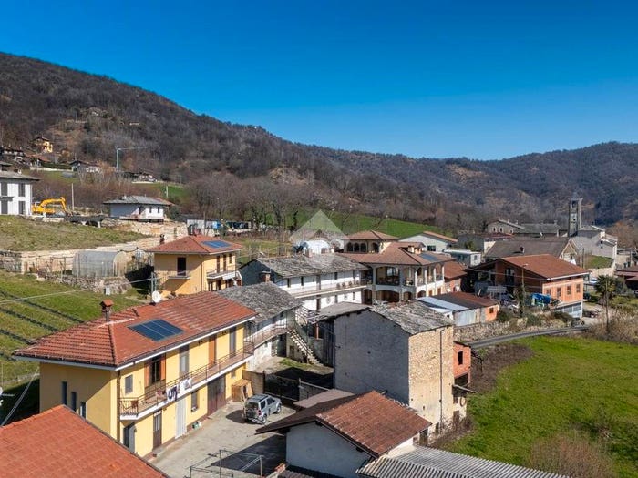 Casa quadrilocale in vendita in Via Borello, Rifreddo