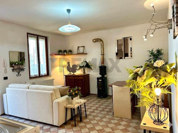 Appartamento trilocale in vendita in Endine, Endine Gaiano