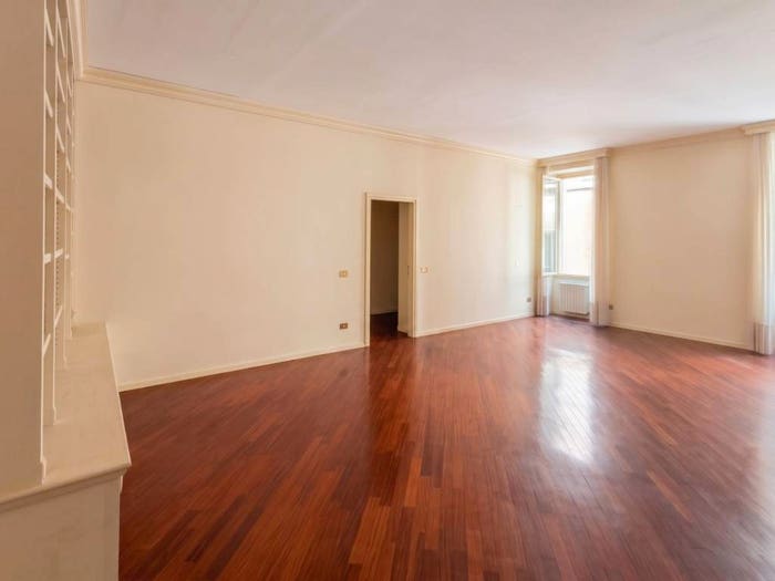 Appartamento quadrilocale in vendita in Corso Martiri della Libertà, Loggia Garibaldi, Brescia