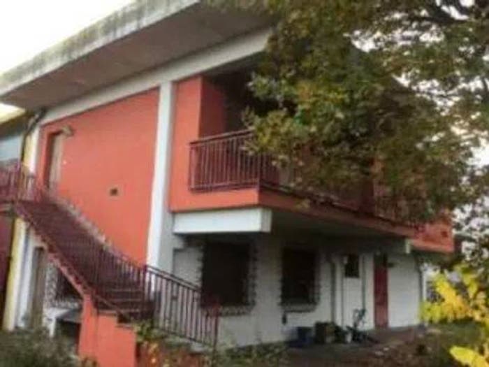 Casa con 6 locali in vendita in Via Leonardo Da Vinci Nn, Casarile