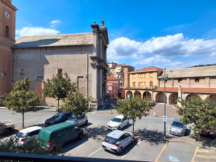 Appartamento trilocale in vendita in Via Giuseppe Di Vittorio, Valleggia, Quiliano