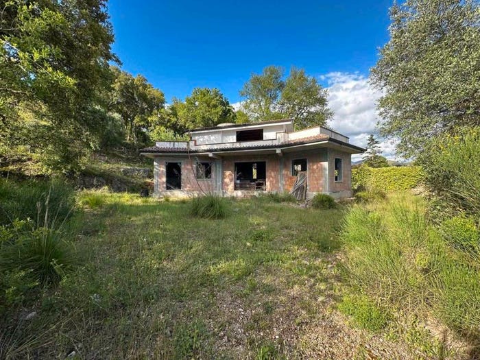 Casa con 6 locali in vendita in VIA VAGNOLI, Itri