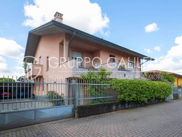 Casa con 6 locali in vendita in Via Mauro Venegoni, Centro, Busto Garolfo