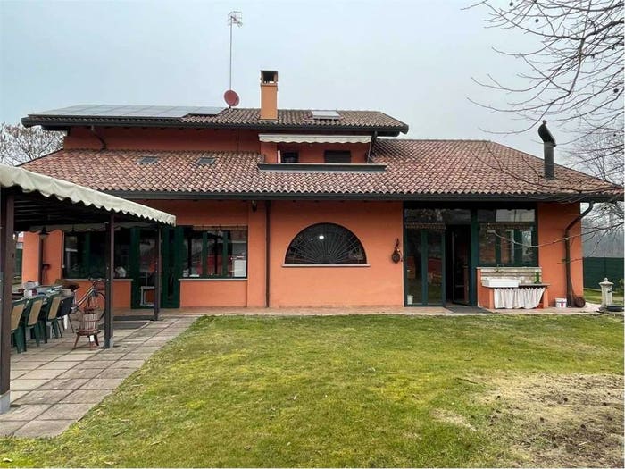 Casa con 6 locali in vendita in VIA oldrina, Centro, Castelletto Sopra Ticino