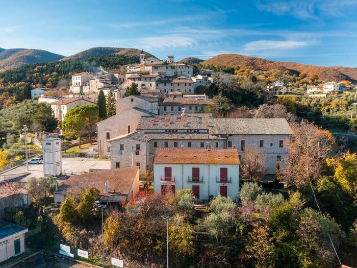 Casa quadrilocale in vendita in Piazza San Francesco, Giano, Giano dell'Umbria