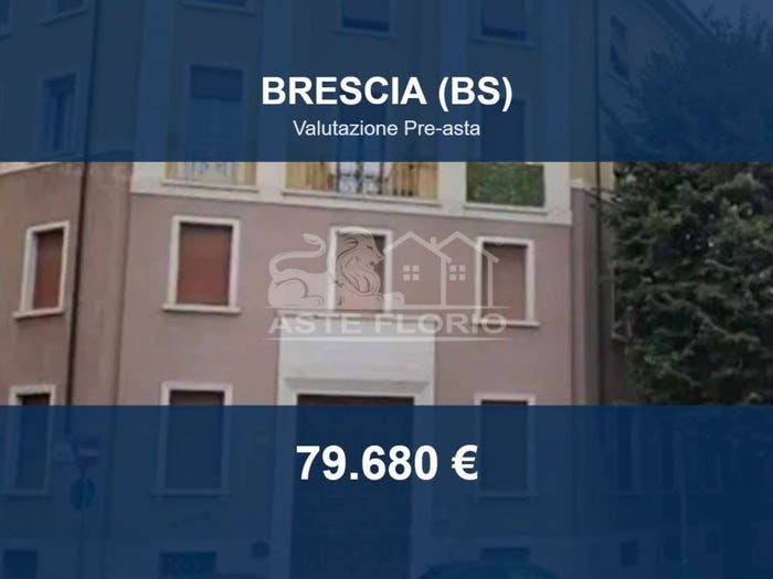 Appartamento con 5 locali in vendita in Via Armando Diaz, Centro Storico, Brescia