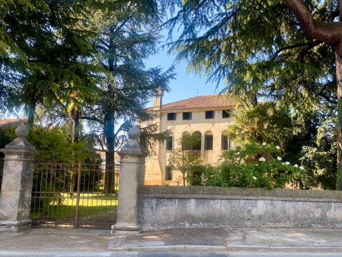 Casa con 6 locali in vendita in via San Pio X a, Castelfranco Veneto