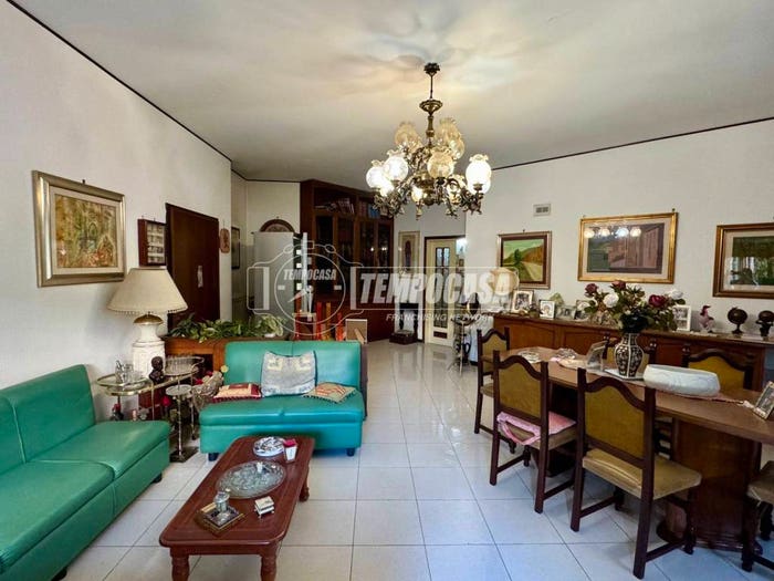 Appartamento quadrilocale in vendita in Via Pietro Micca, Ospedale, Caserta