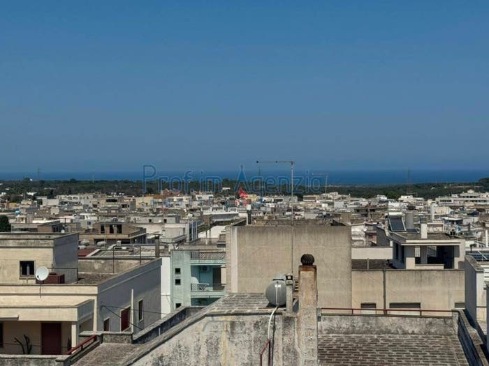 Appartamento con 5 locali in vendita in Centro, Carovigno